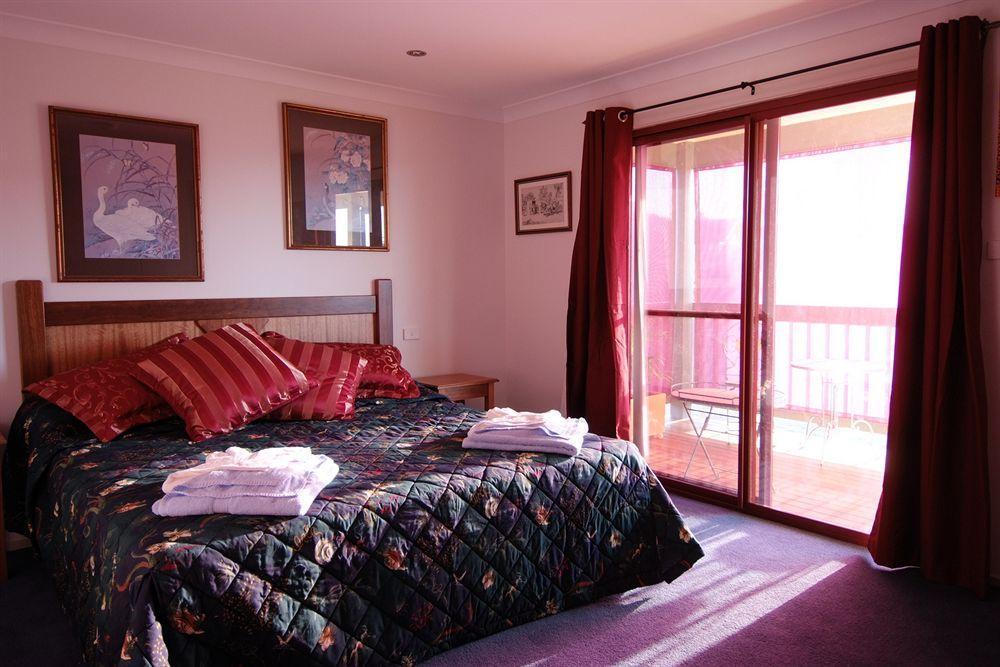 Anchors Aweigh - Adult Guests Only Hotel Narooma Bagian luar foto